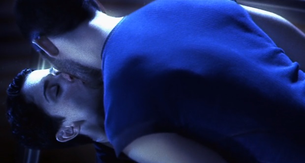 The strange sex scene of Supernova