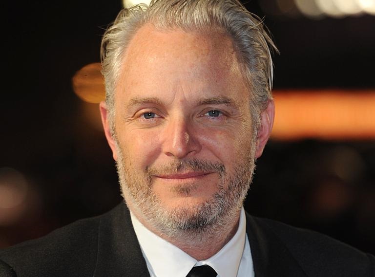 френсис лоуренс биография. френсис лоуренс. френсис лоуренс биография. режиссер фрэнсису лоуренсу. френсис лоуренс режиссер.