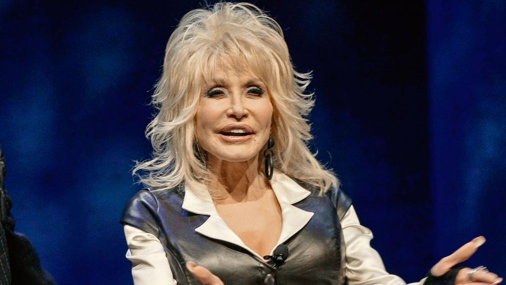 Dolly Parton anthology series on the way from Netflix