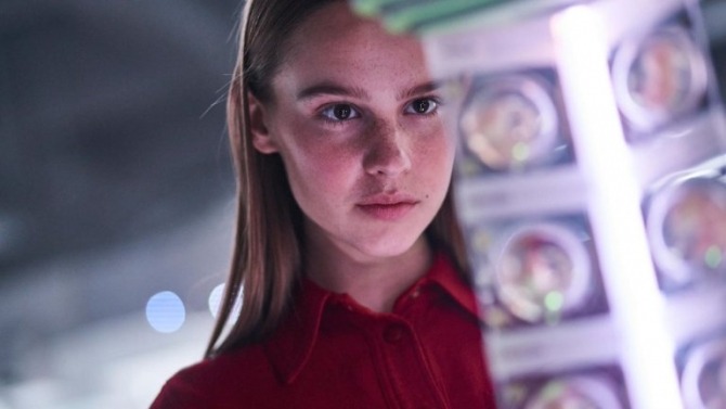 Hilary Swank vs malevolent robot in first I Am Mother pics