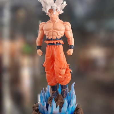 Goku Ultra Instinct Figurine